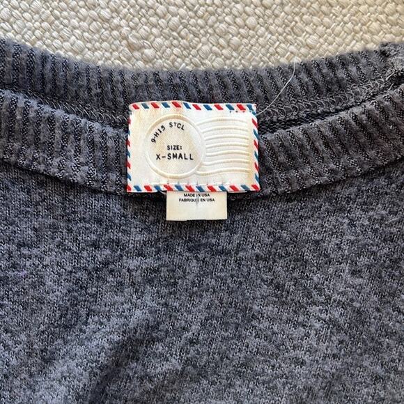 ANTHROPOLOGIE GRAY RUFFLE HEM ULTRA SOFT LONG SLEEVE SWEATER SIZE XS - Picture 8 of 9